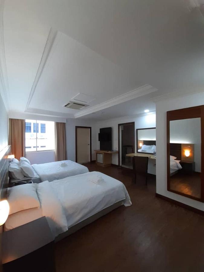 Sara Hotel Labuan Exteriör bild